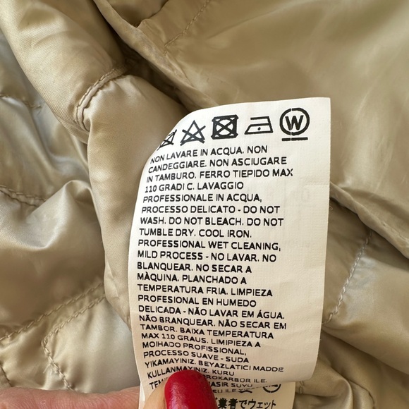 MaxMara Weekend Puffer Vest - Picture 8 of 8